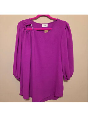 Women's Verxy Purple Blouse with Gold Hardware, Size 2X